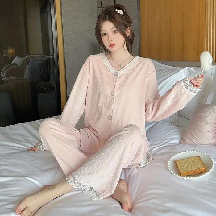 Velvet Pajamas Women's Lace Sweet Autumn and Winter Thickened Warm Loungewear Set Can Be Worn Outside Home Clothes