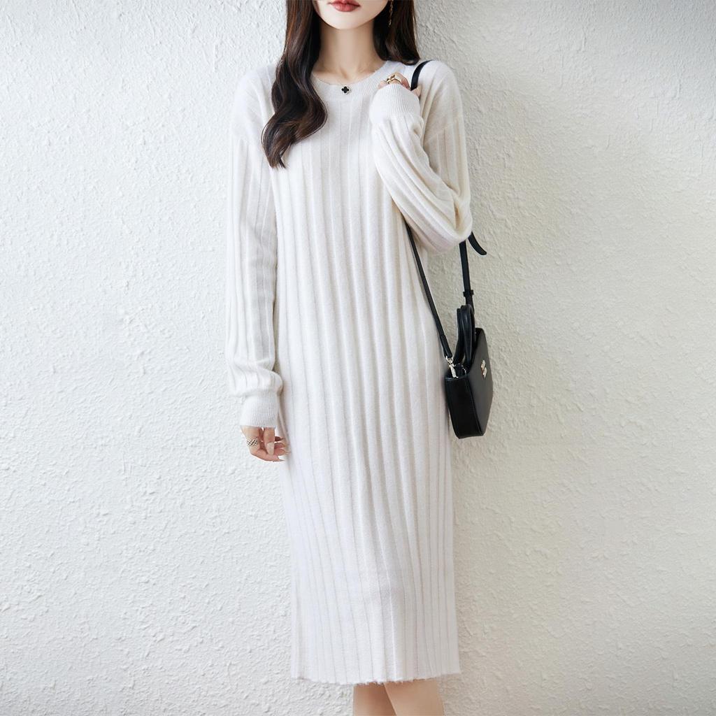 100% Pure Wool Slimming Women's Pullover Dress - Autumn/Winter, Round Neck, Lantern Sleeves, Over-Knee Length