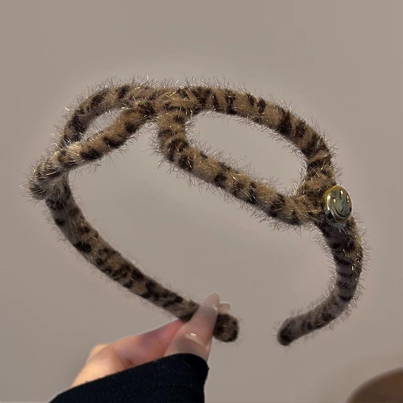 

Плюшевый ободок для очков с леопардовым принтом 2024: Женский аксессуар для волос высокой моды, универсальный осенне-зимний