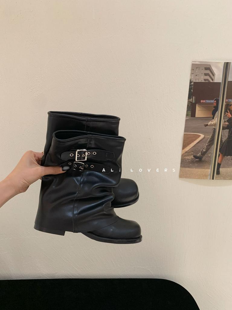 2025 New Pleated Stacking Boots Thick Heel Belt Buckle Loose Large Tube Circumference Women's Boots Summer Popular Super Fire Trouser Tube Boots
