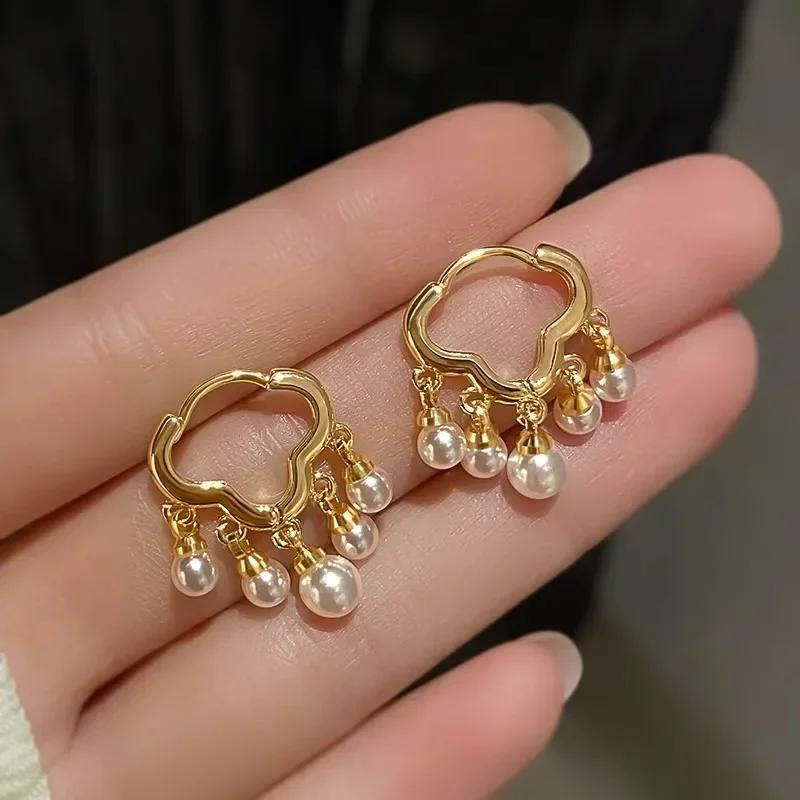 Cloud Imitation Pearl Huggies Hoop Earrings for Women Party Classic Ins Fashion Jewelry Minimalist Accessories Birthday Gifts