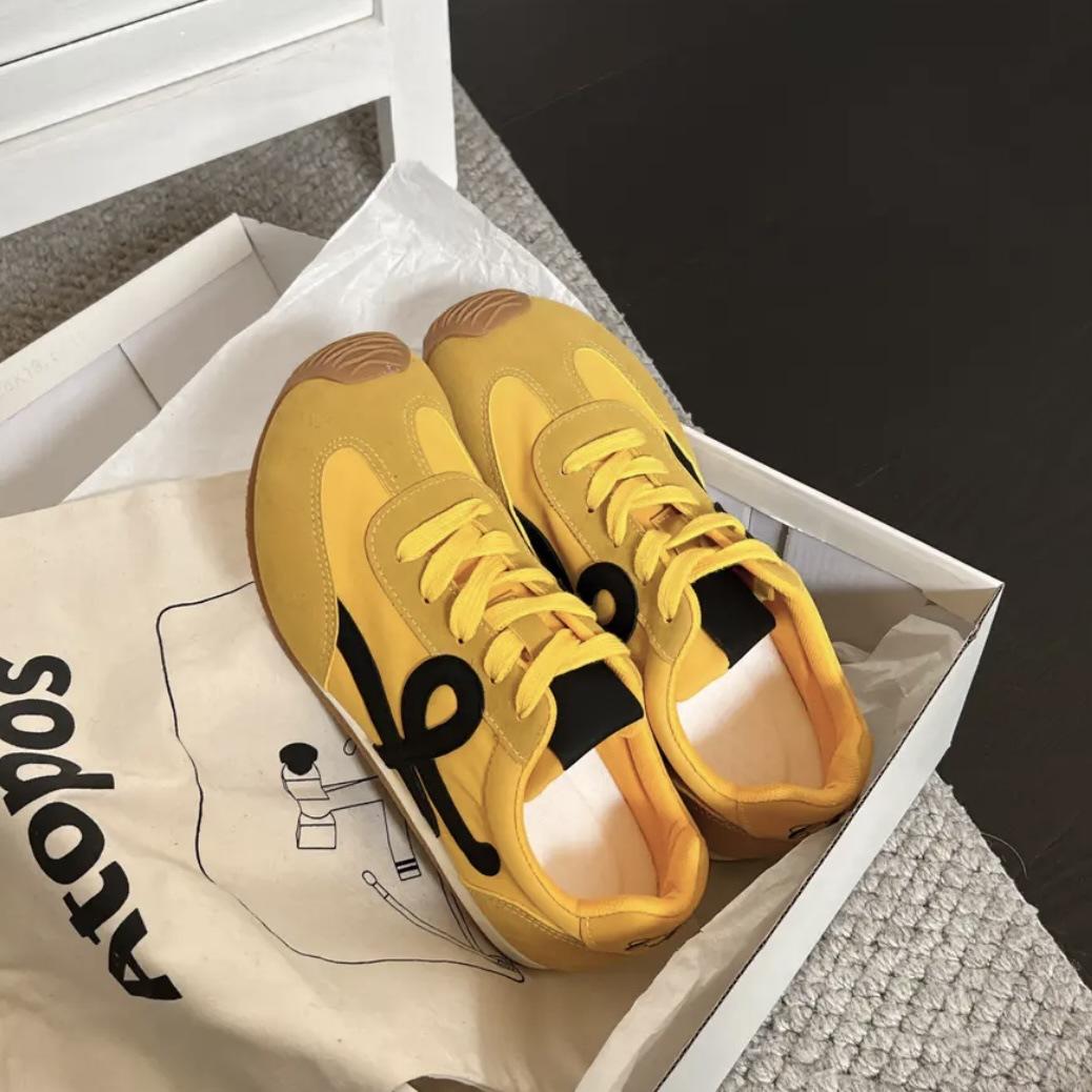 

98 women s shoes trendy brand retro fashion versatile thick sole soft sole not tired feet versatile casual shoes 40