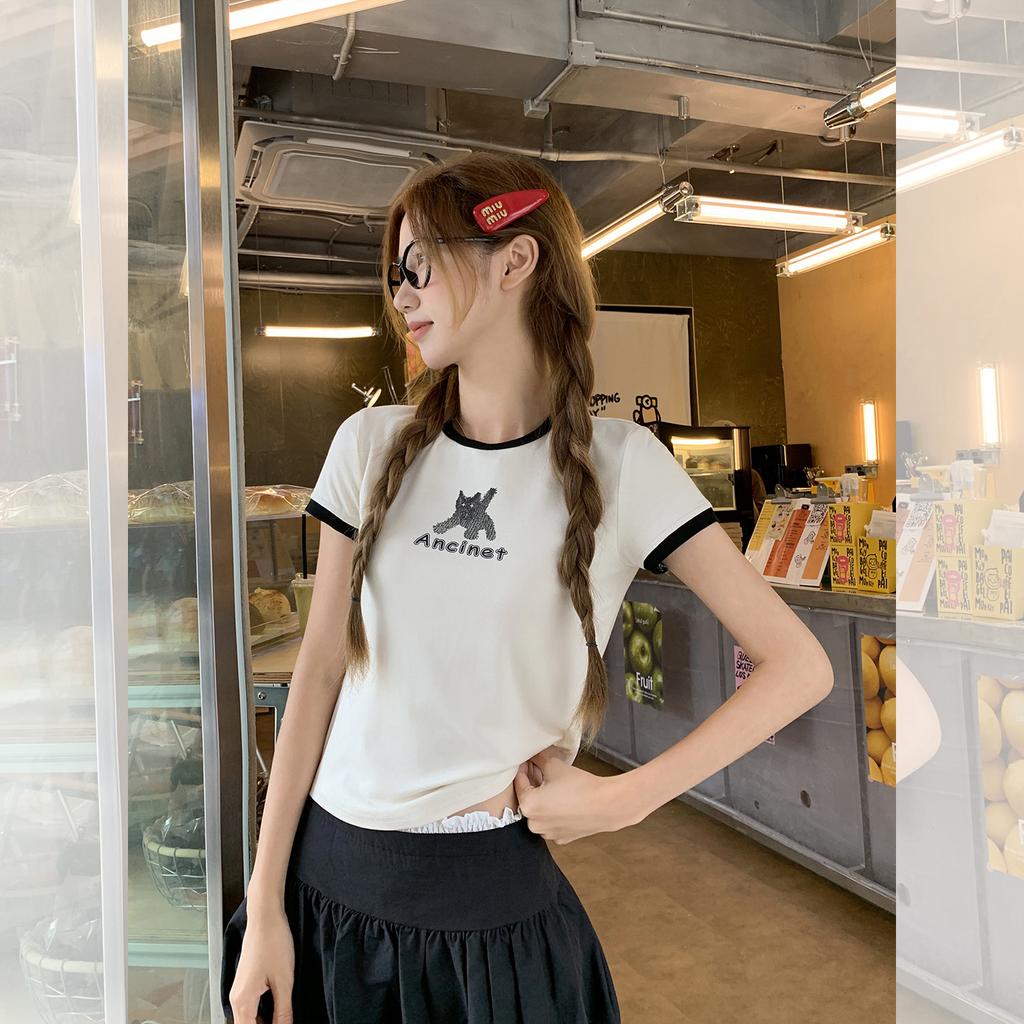 Korean contrasting color cat embroidery design sense round neck short-sleeved T-shirt women's summer new slim-fitting and thin top