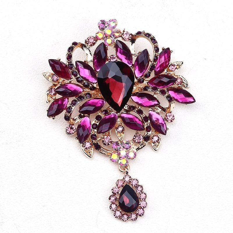 SKEDS Creative Luxury Crystal Flower Brooch Jewelry For Women Elegant Rhinestone Exquisite Corsage Badges Classic Brooches Pins
