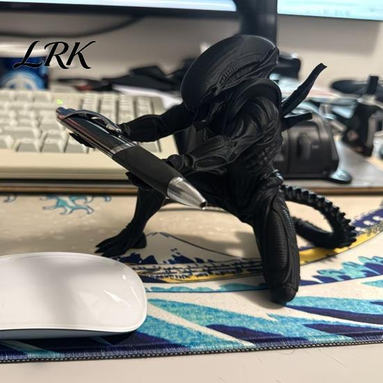 Desk Organizer Alien Pen Holder for Desk, 3D Printed Pencil Display Stand Stand, Kneeing Desktop Home Office Accessories