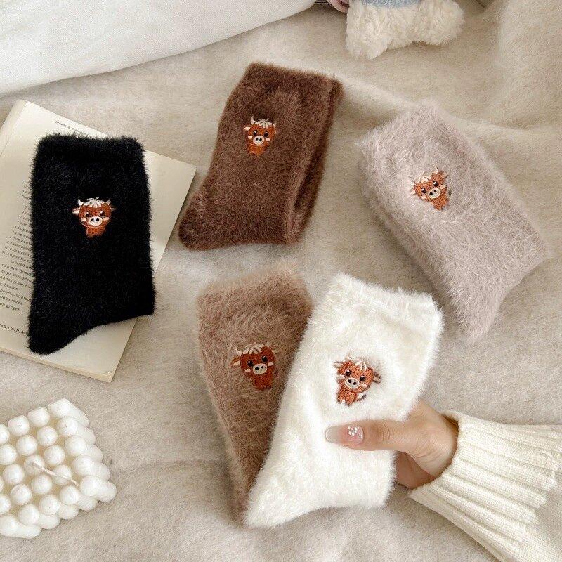 Autumn Winter Warm Floor Socks Fleece Thickened Embroidered Sleep Socks Cartoon Cute Mid-Tube Stockings Women