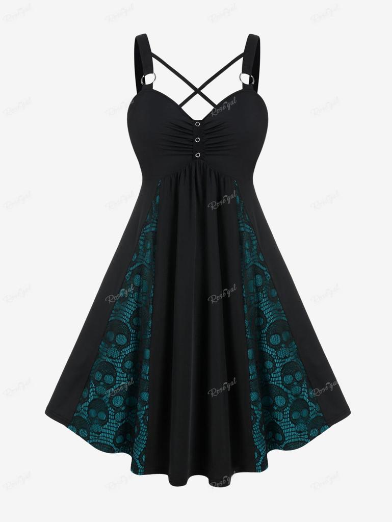 Sukienka Rosegal Plus Size z czaszkami, kabaretkami i marszczonymi krzyżowymi klamrami