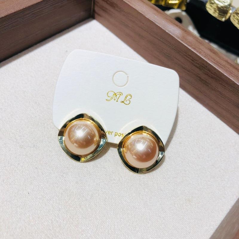 

Урожай класичний шарм сірий перловий сережки-гвоздики для жінок темперамент золотий колір геометрія корейська мода ювелірні вироби аксесуари подарунок помаранчевий