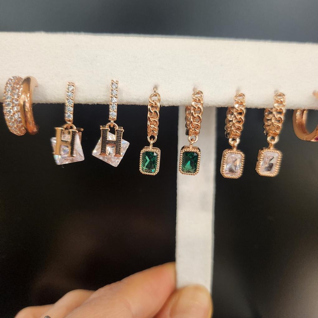 ARTRIA H Square Cubic E Crystal Earrings AlJTOERDG0012WHF