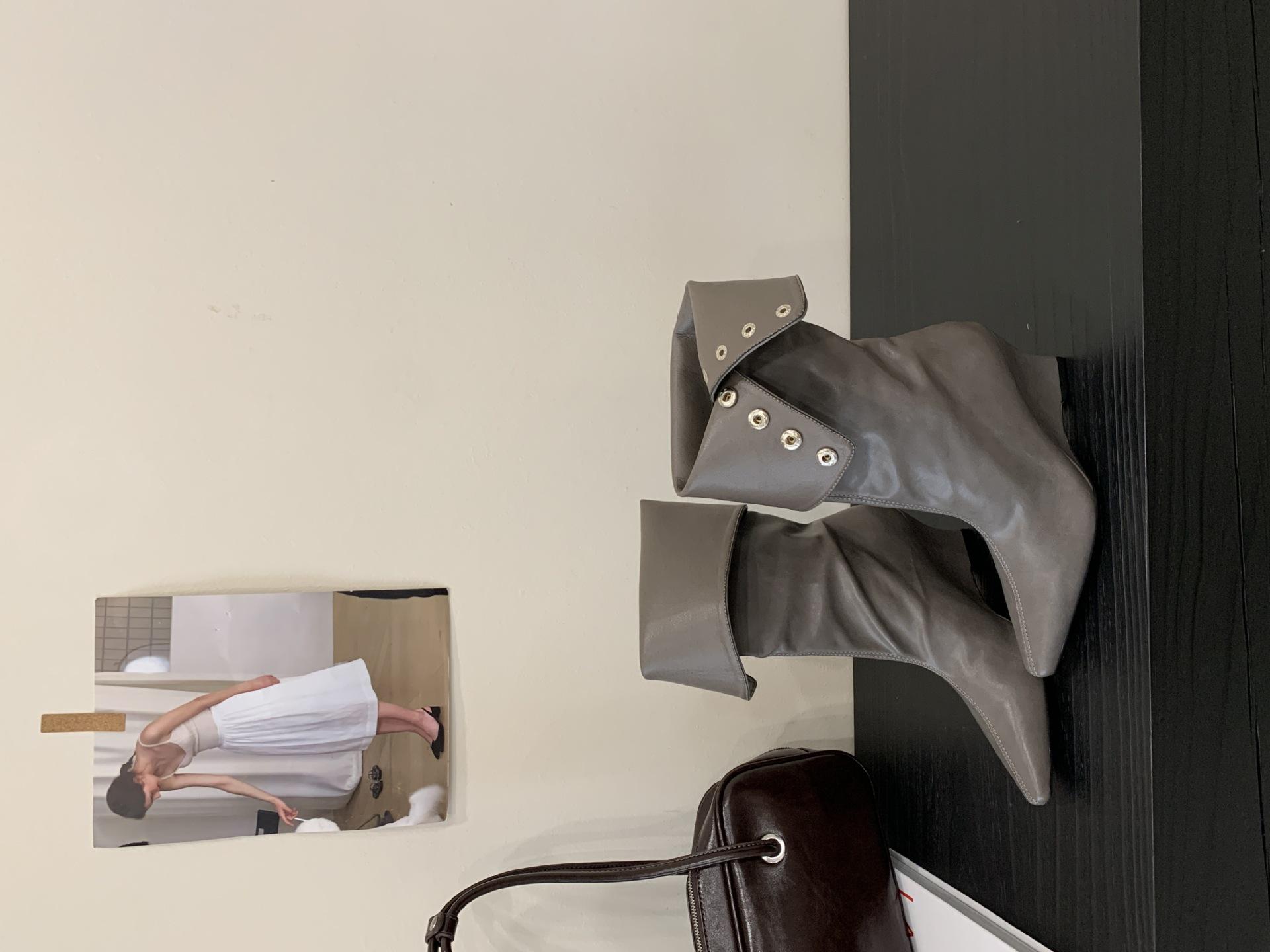 

2025 new medium boots women s niche design two-wear stacking boots high knight boots wedge heel western cowboy boots 39 сірий колір