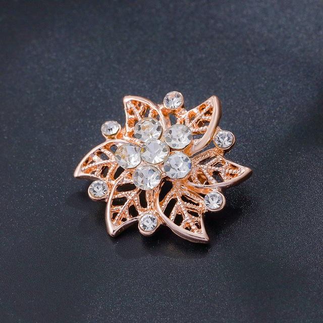 Baiduqiandu Brand Crystal Rhinestones Flower Pins And Brooches For Women Dress Party Or Diy Wedding Bouquets Jewelry