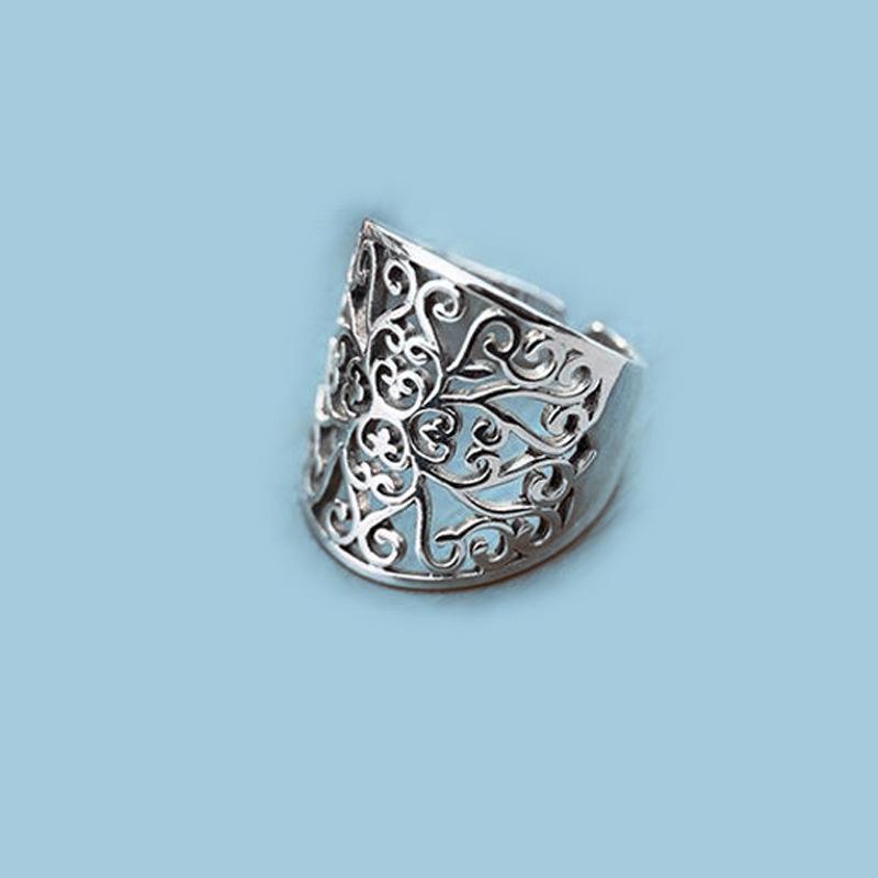 

Silver-Plated Retro Cloud Pattern Adjustable Ring Open Adjustable
