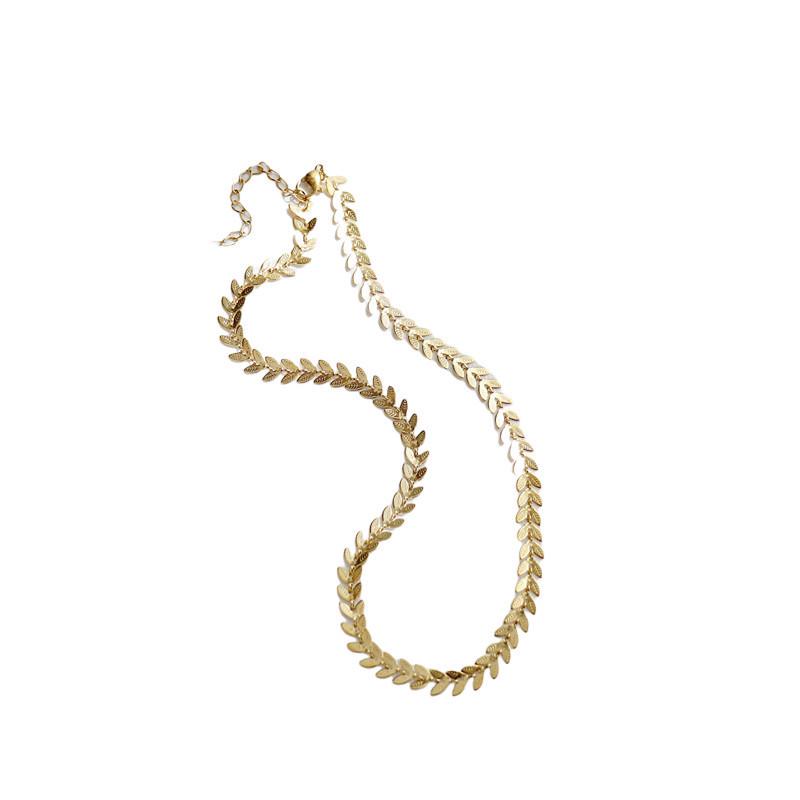 European Retro Wheat Ear & Peacock Tail Pendant Necklace for Women, 18K Gold-Plated Titanium Steel Clavicle Chain