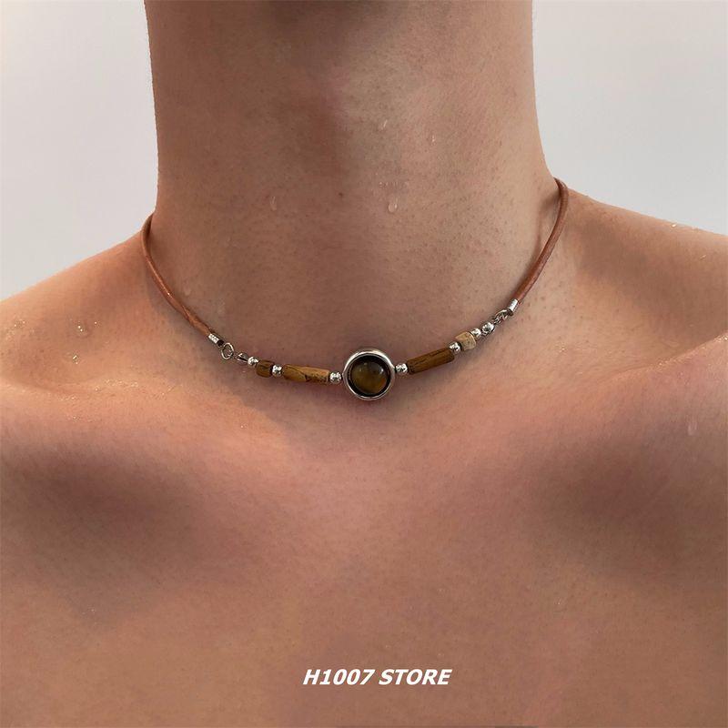 

Короткое ожерелье из камня Тигровый глаз, бисерное, в стиле пэчворк, женское, нишевого дизайна, высококлассное, мужское, легкая роскошь, новая китайская бижутерия Short Tiger Eye Patchwork Neck Chain