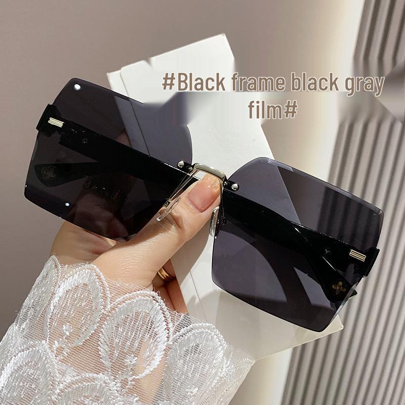 High-End Women's Sunglasses: UV Protection & Face-Slimming Design