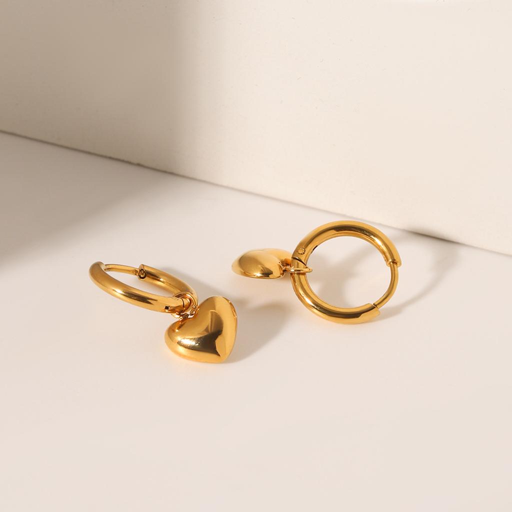 Heart Pendant Hoop Earrings for Women, Light Luxury Minimalist Titanium Steel Ear Jewelry, Non-fading High-end Accessories