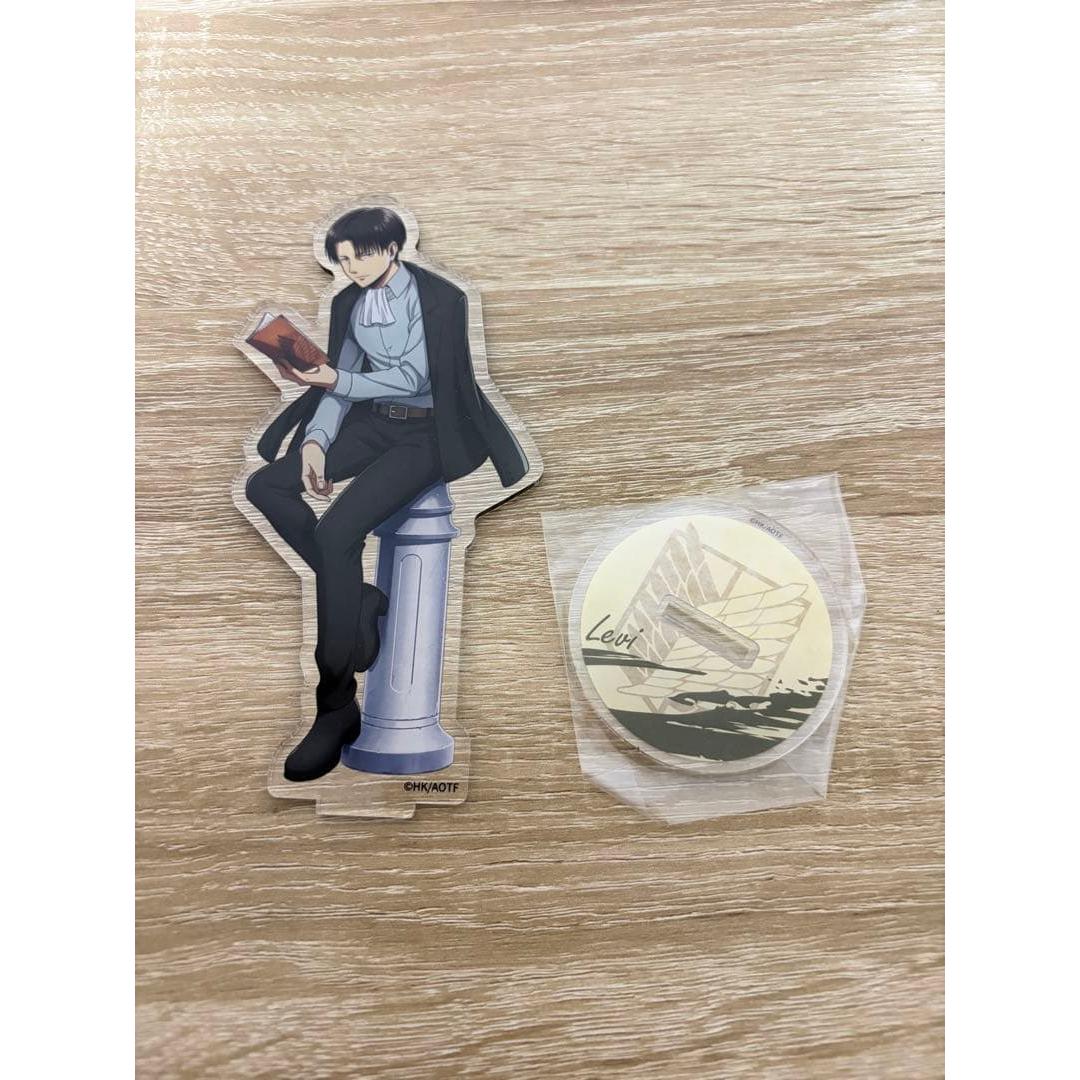 Used Attack on Titan Levi acrylic stand