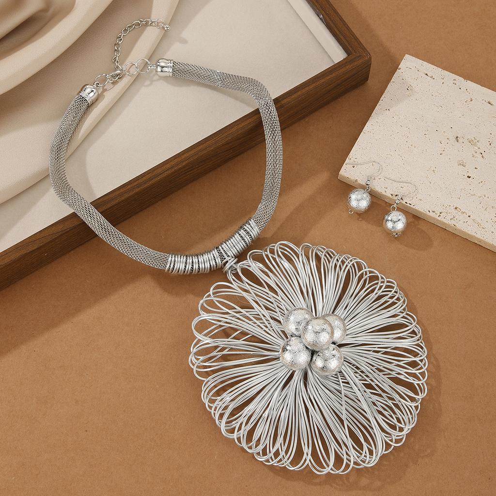 Handmade Aluminum Flower Statement Necklace Earrings Jewelry Set Women Party Accessories