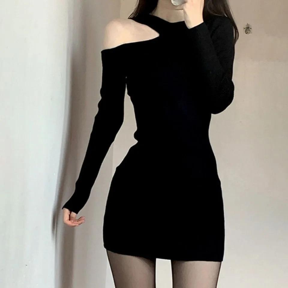 Slim-fit hip-wrapped skirt off-the-shoulder knitted dress, spring and autumn tight women's clothing, European and American hot girl skirts