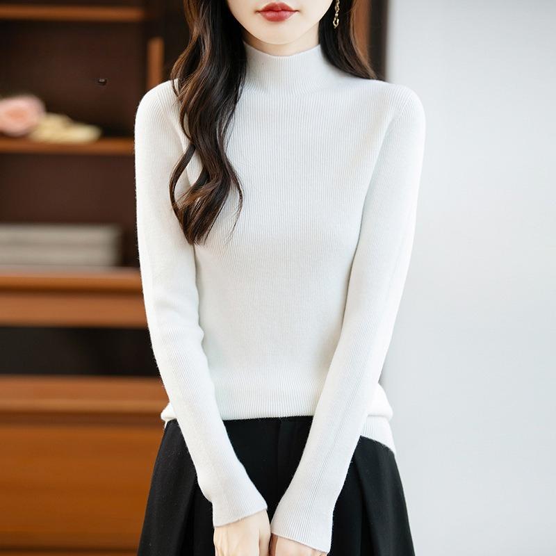 A New Semi-high-neck Sweater for Women In Autumn and Winter, A Slimming and Form-fitting Long-sleeved, Versatile and Stylish Base Layer
