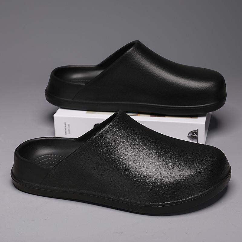 Fashion Men's Summer Outdoor Baotou Slippers Waterproof New Soft Bottom Large Couple Casual Shoes Anti Slip Work Fashion Slippers 2025