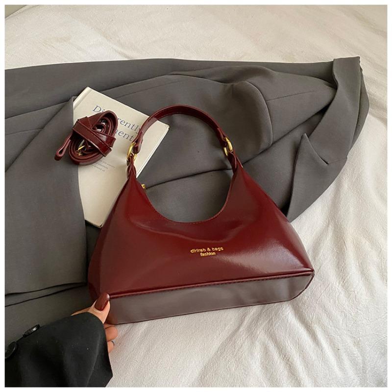 Fashionable Oil-wax Leather Hand-held Crescent-shaped Bag, A High-end Retro Niche Single-shoulder Crossbody Bag