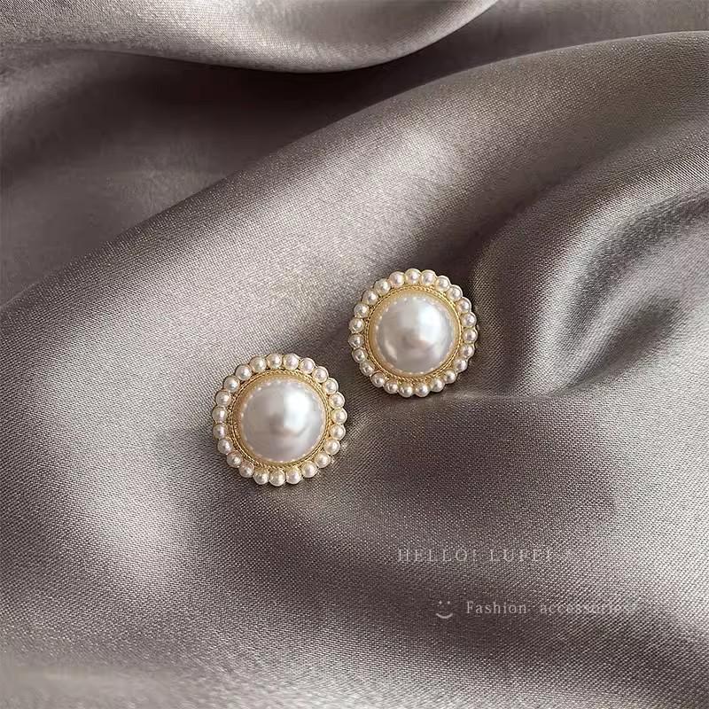 Painless Pearl Tassel Ear Clips for Women - Niche Design, No Piercing Required