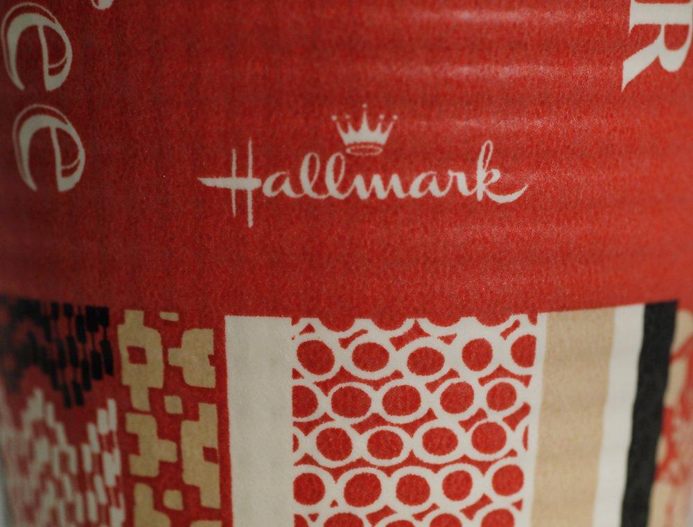 Sunnap Commercial Insulated Paper Cups, 260ml, Pack of 50, Embossed, Hallmark Cafe Design, Capacity Graduations, 3 Colors (Glare), Made In Japan,