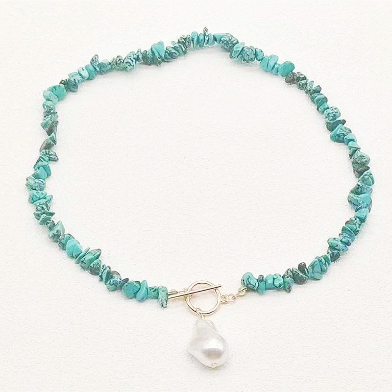 European and American Fashion Irregular Pearl and Natural Stone Pendant Necklace
