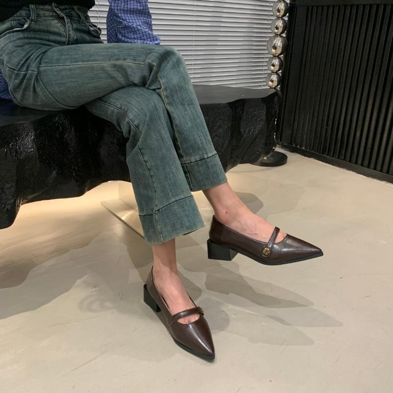Fashion New 2025  Fashion Trend Camellia French Vintage Pointy Toe Shallow Mouth Single Shoes Women Mary Jane Small Shoes
