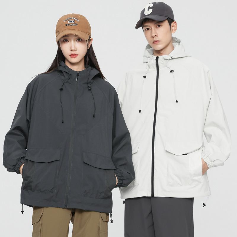 Giacca da Montagna Uomo e Donna Autunno Tooling Antivento Monopetto Cappotto Largo Coppia Outdoor Impermeabile Antivento con Cappuccio