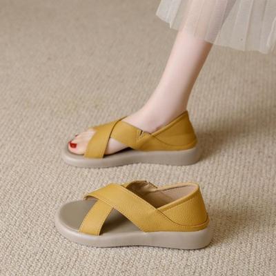 New Women's Shoes with Hollowed-out Breathable Soft Soles and Flat Beach Sandals