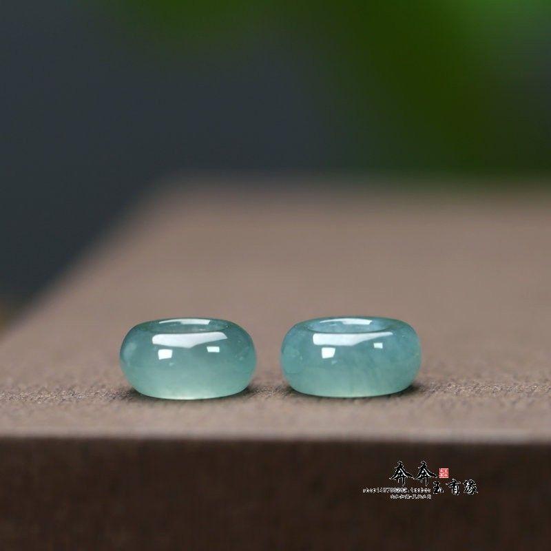 

New Product Dark Blue Water Pure Natural Fake Jadeite Ice Blue Water 7.5mm Large Hole 3mm as Right as Rain Abacus Beads DIY Accessories A pair of ice blue 7.5mm hole 3mm -A14