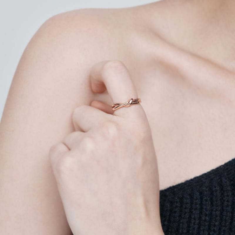 ELLE Jewelry Ella Knot Open Ring ELBRWR137