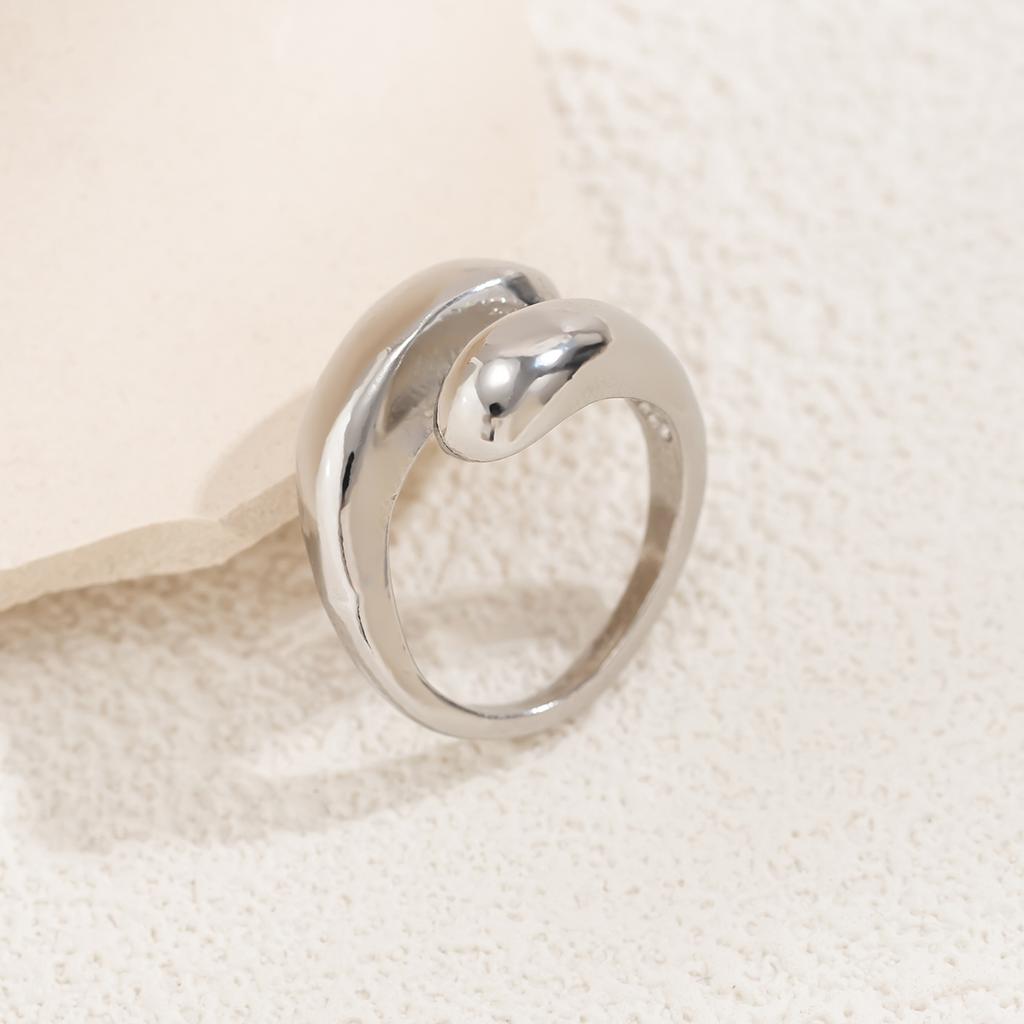 Open Smooth Surface Hug Designer Finger Rings fir Women Trendy Elegant Ladies Accessories 2026 Fashion Jewelry Female Girls Gift