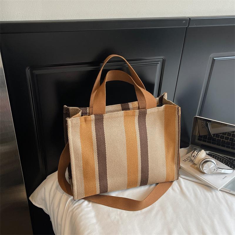 Korean version of canvas shoulder bag 2025 autumn and winter new literary stripes large-capacity student tote bag fashion shopping bag