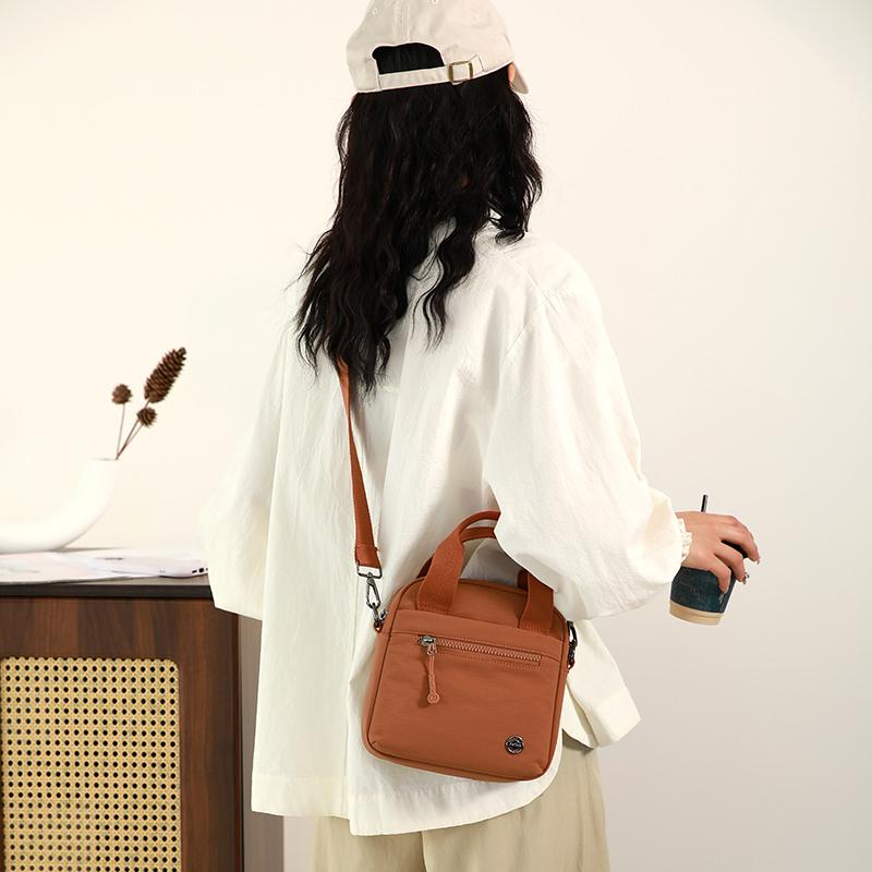 Daugiafunkcinis krepšys per petį moteriškas krepšys per petį vienspalvis rankinukas