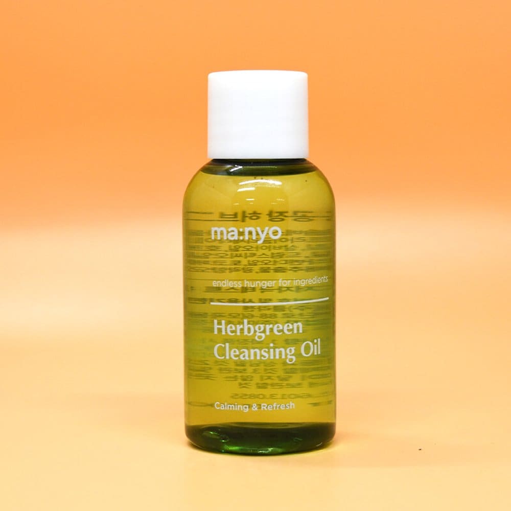 

ma:nyo Herbal Green Cleansing Oil 55mL