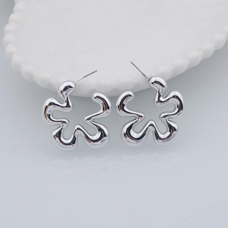 Trendy Fashion Hollow Flower Dangle Earrings for Women Exaggerated Thick Metal European New Trendy Female Punk Hiphop Zircon