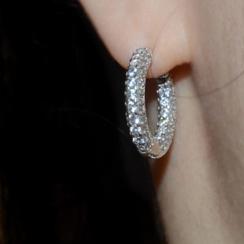 

martha in the garret outil.pave Silver