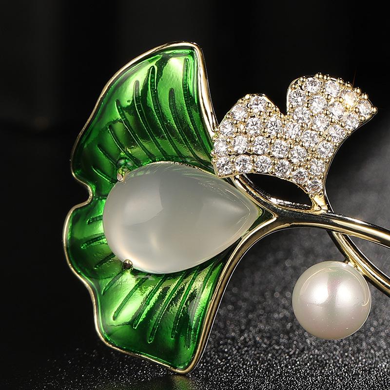 Bo Xin Yun Elegant Zircon Ginkgo Leaf Brooch with Freshwater Pearls and White Jade
