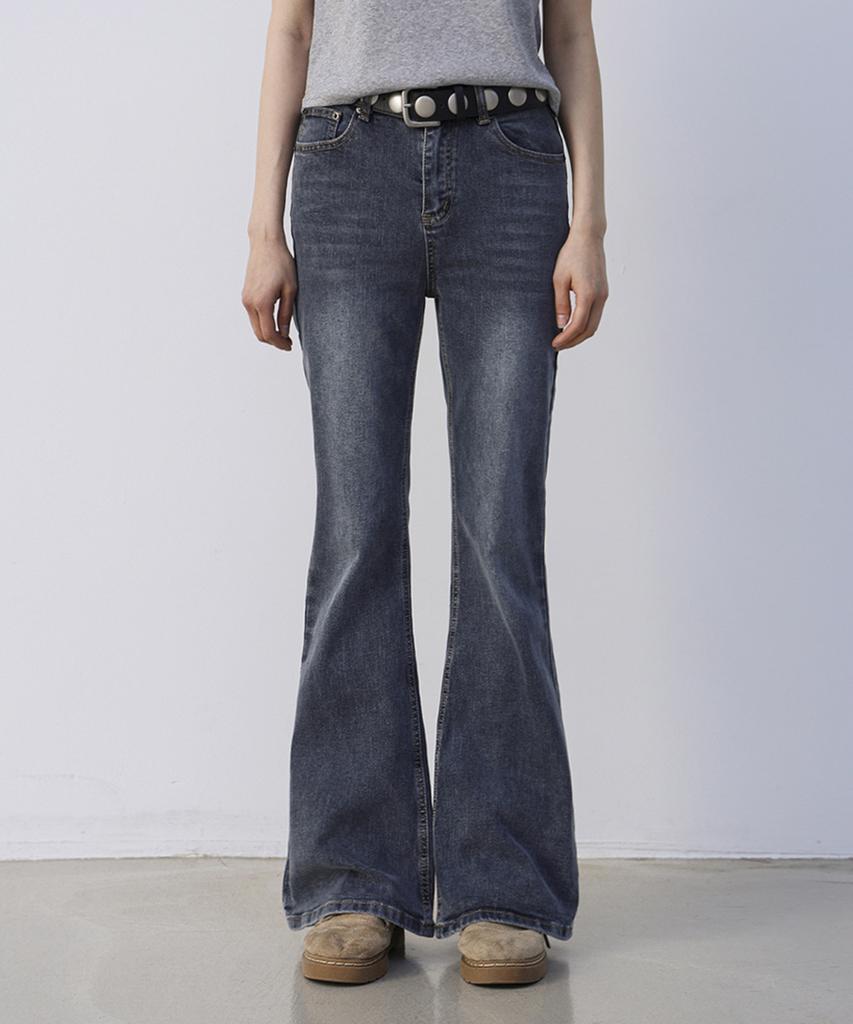 Millieonkoleu Fomi Washed Blue Stretch Bootcut Denim Pants