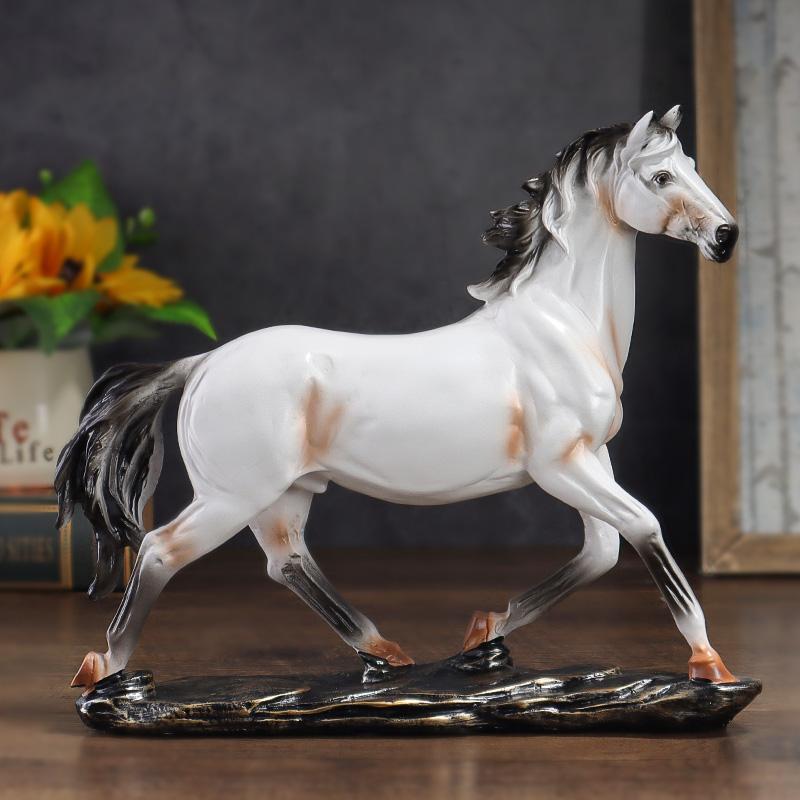 Chinese-style vintage resin horse sculpture, home decoration for bedrooms, studies and office desks, art collectibles