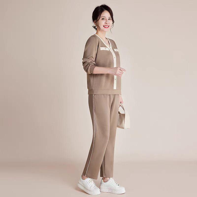 2026 Spring & Autumn Casual Sweatshirt Set for Middle-aged Women - Fashionable Two-piece Outfit