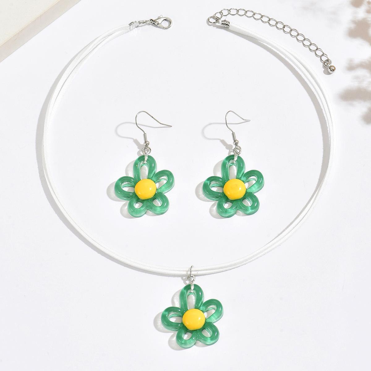 

New Dopamine Hollow Flower Velvet Necklace Sweet Stylish Design Clavicle Chain Ins Fashion Jewelry Set For Women Daily Wear жёлтый