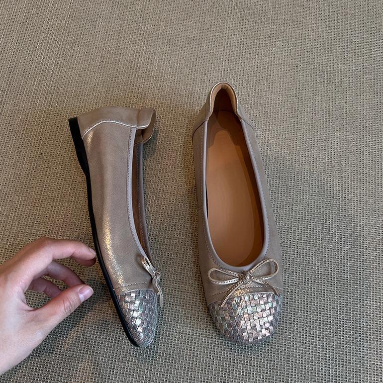 

Версия из овчины~ Натуральная кожа Французский плетеный бант Внутреннее увеличение высоты Сращивание Неглубокий вырез Одинарная обувь Женские балетки Обувь для бабушек ladyshoes 40