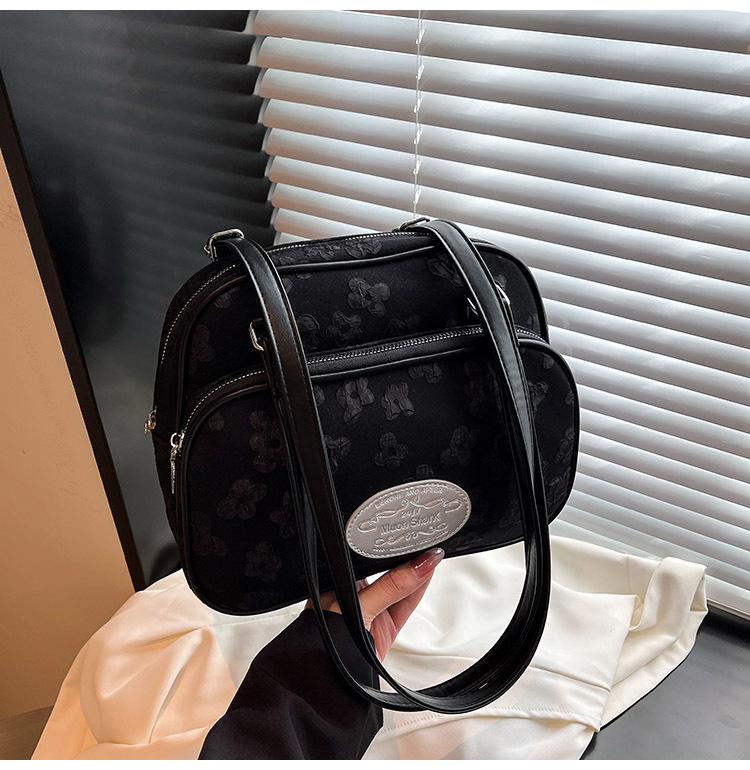 

2025 Korean high-end backpack bag women s niche design shoulder bag multi-pocket nylon commuter messenger bag чёрный