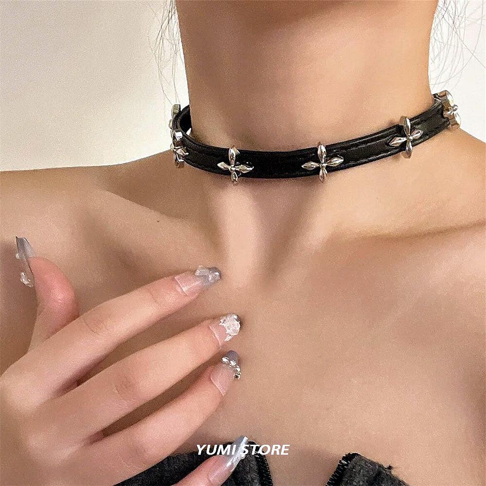2024 Vintage Luxury Cross Necklace For Women Fashion Punk PU Leather Choker Collar Chain Cool Stuff Couple Accessories
