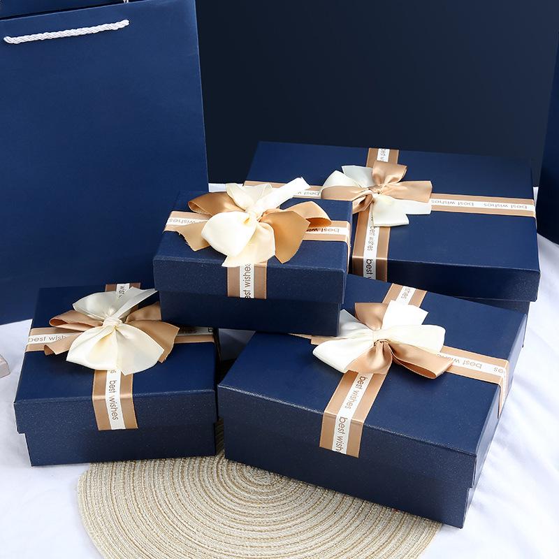 Luxury Gift Box: Elegant Birthday Packaging for a Touch of Ceremony