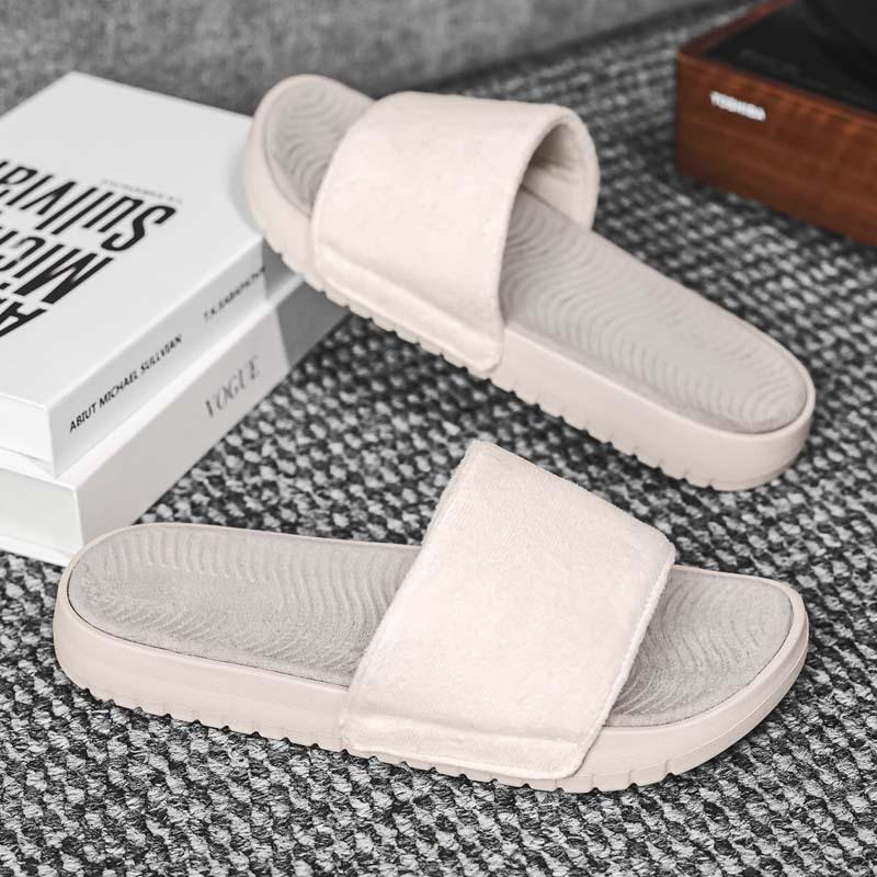Men's Retro Plush Cotton Slippers - Casual, Comfortable, Versatile, and Perfect for Home or Outdoor Use.